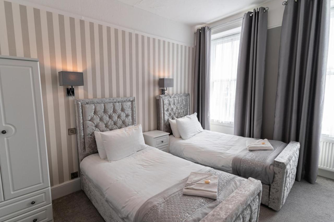The Pier Hotel Eastbourne Exterior photo